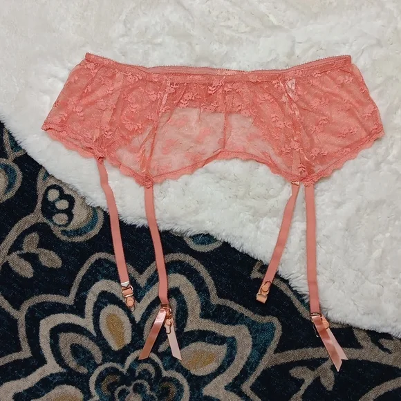 vintage garter belt pattern 90s Silk & Lace Garter Belt | S main image 0